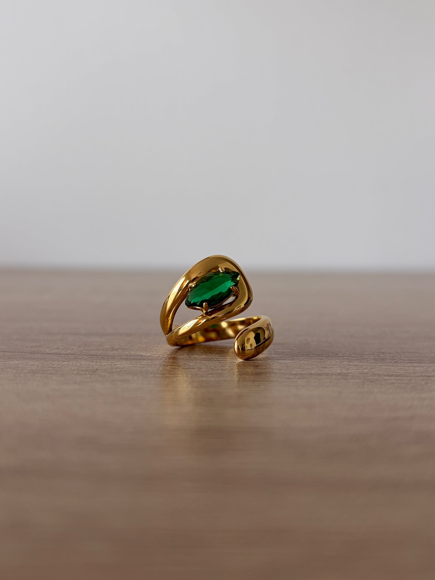 Bague pierre verte Mariva