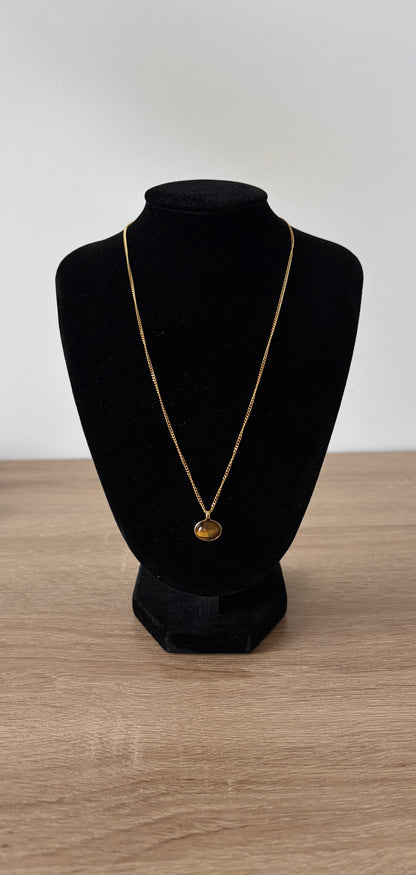 Collier pierre oeil de chat Ovalia