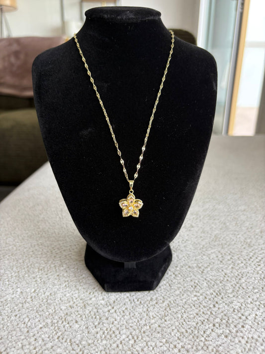 Collier doré Alma